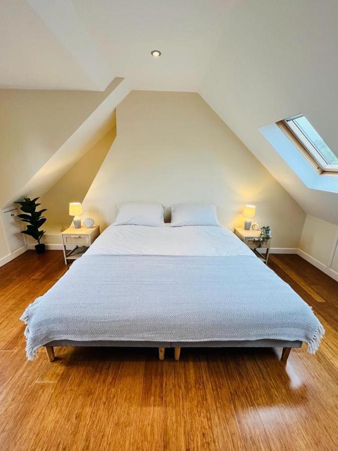 Family Home In Hampshire - Sleeps Up To 9 People With 3 Parking Spaces Winchester Ngoại thất bức ảnh